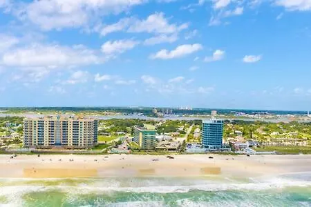 Oceanside Inn 603 - Affordable Studio With King Bed, Partial Ocean Views, Pool
